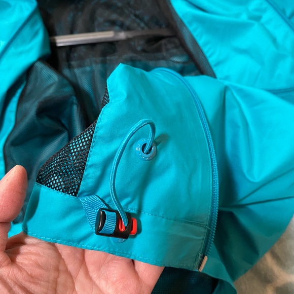 Men’s Oakley jacket - Picture 5 of 7